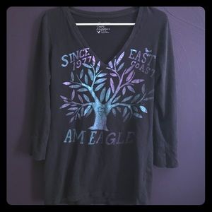 American Eagle v neck 3/4 sleeve tree t-shirt XL